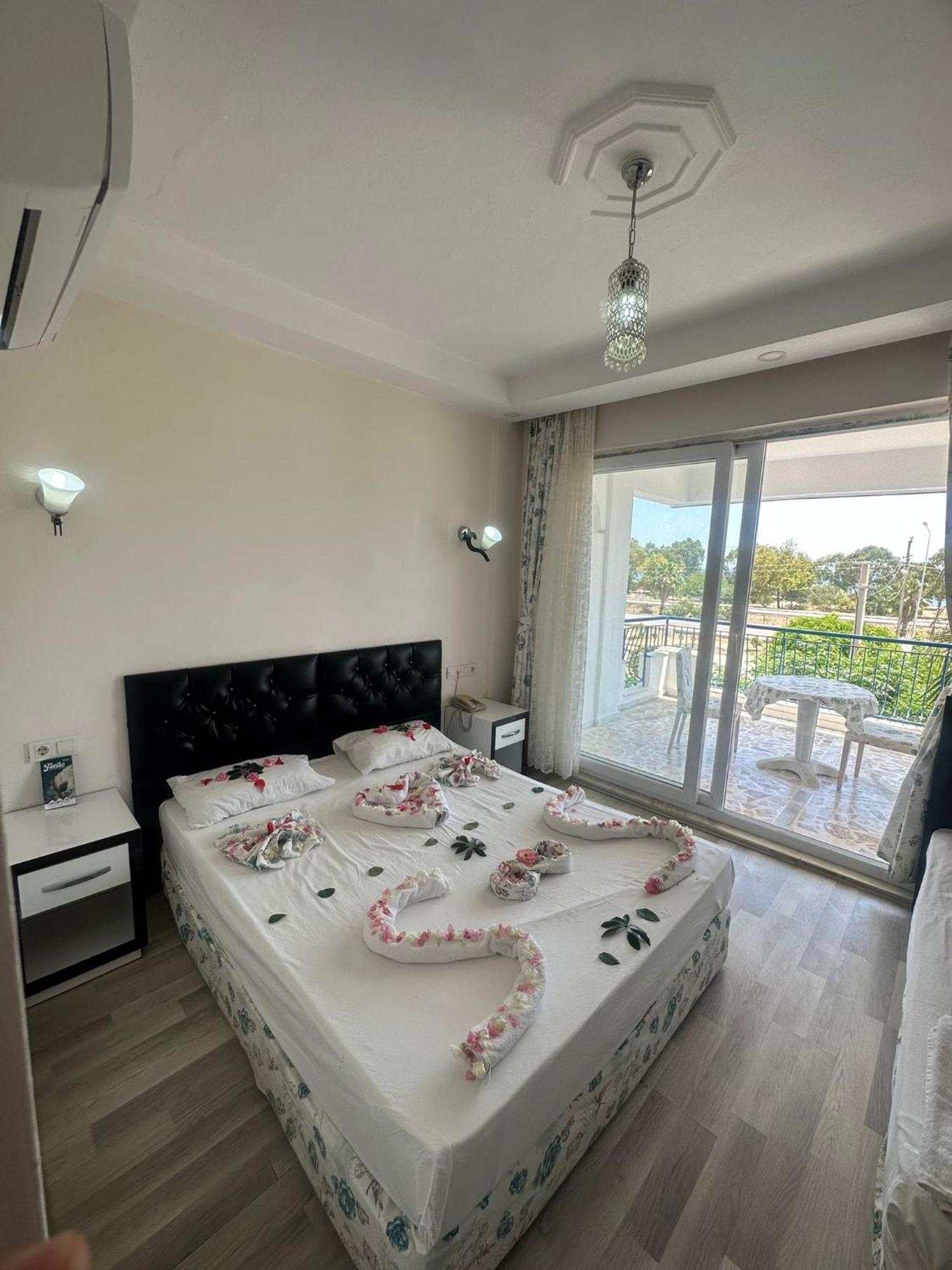 فينيقيه Deniz Hotel المظهر الخارجي الصورة